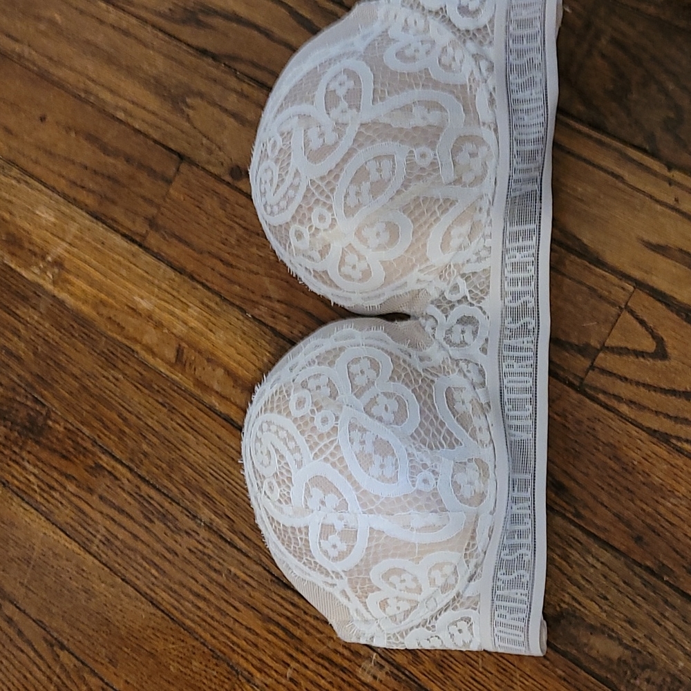 Victoria's Secret 34 D very sexy push up strapless lace logo bra 34D WL94